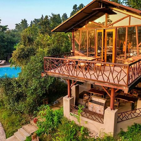 Kanha Jungle Camp ภายนอก รูปภาพ