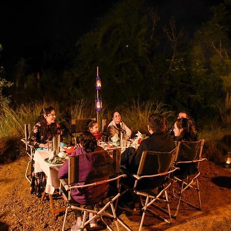 Kanha Jungle Camp ภายนอก รูปภาพ