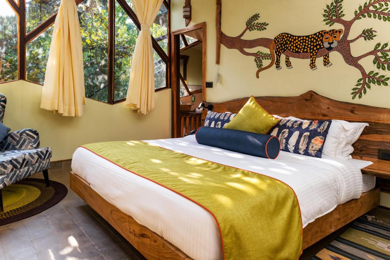 Kanha Jungle Camp ภายนอก รูปภาพ