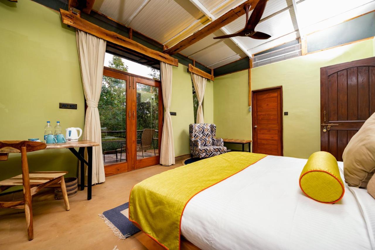 Kanha Jungle Camp ภายนอก รูปภาพ