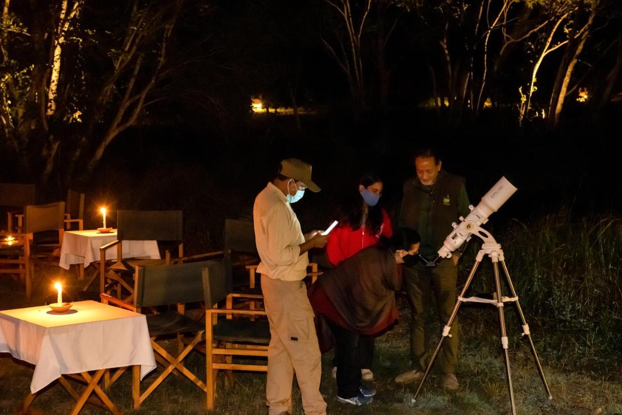 Kanha Jungle Camp ภายนอก รูปภาพ